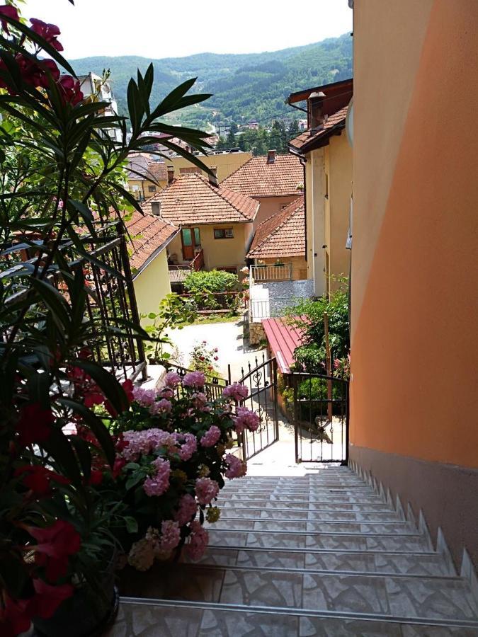 Gorazde-Centar Apartment Bagian luar foto